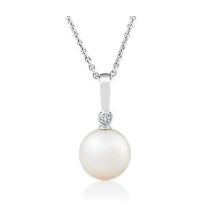 Diamond Bezel Pearl Pendant