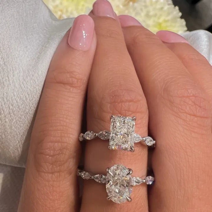 Head Oval Heels Engagement Ring