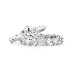 Knife Edge Round Engagement Ring