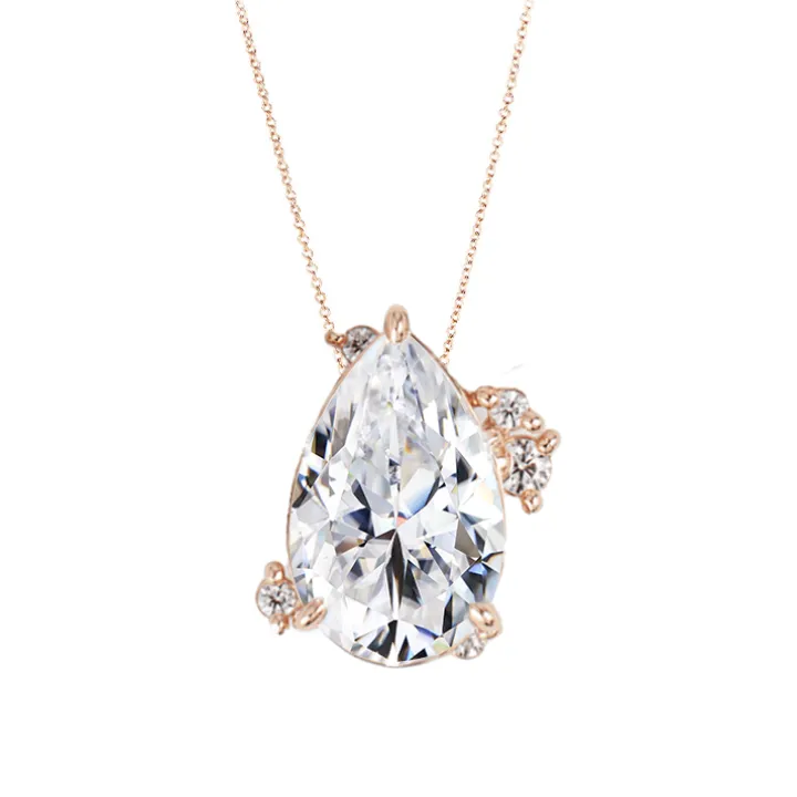 Pear Indie Diamond Necklace