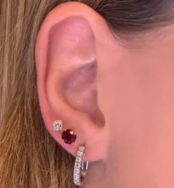 Round Diamond Studs