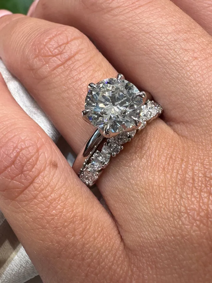 Round Lara Lab Grown Engagement Ring