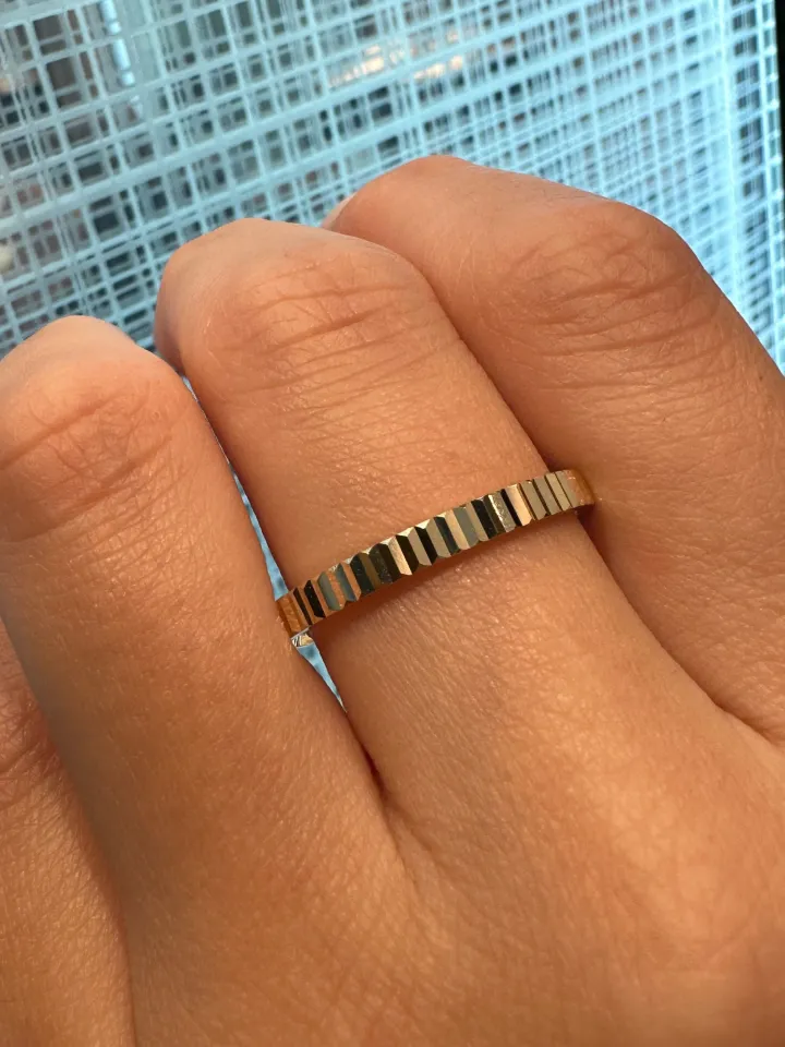 Solid Gold Fluted Ring