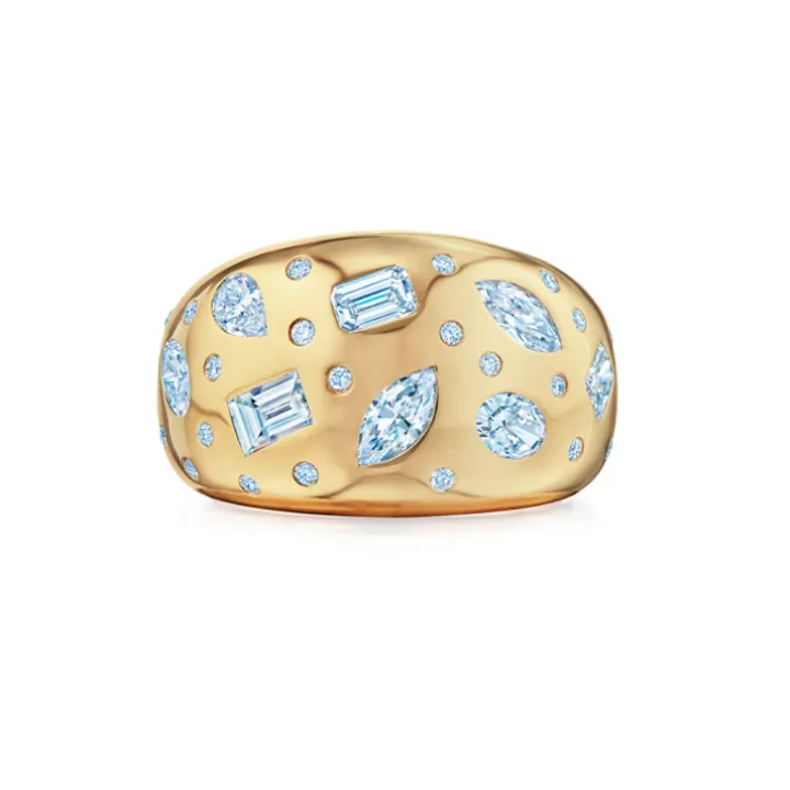 Wondering Diamonds Eternity Band